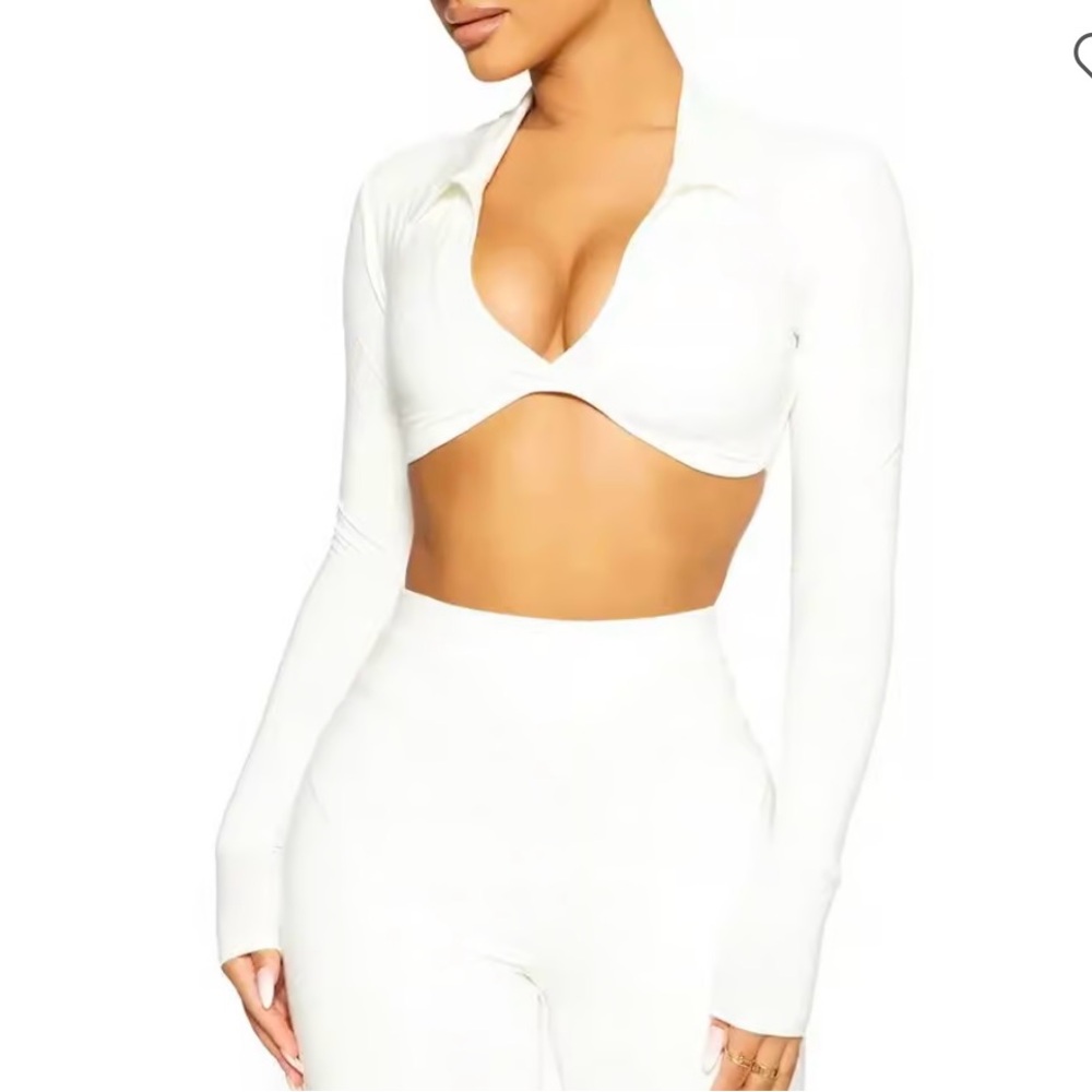 Chic White Long Sleeve Crop Top